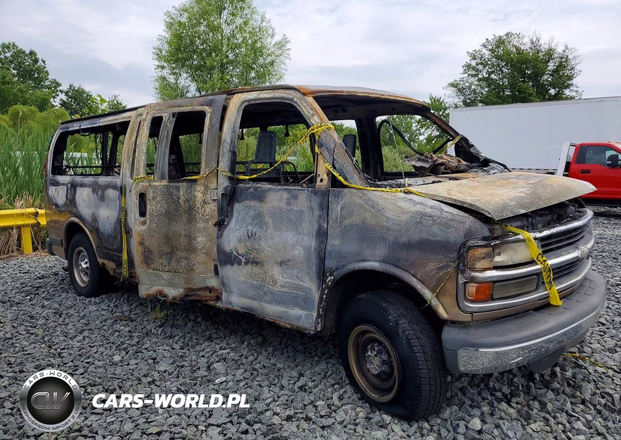 2001 Chevrolet Express G3500 VIN:1GAHG39RX11173966 - 4