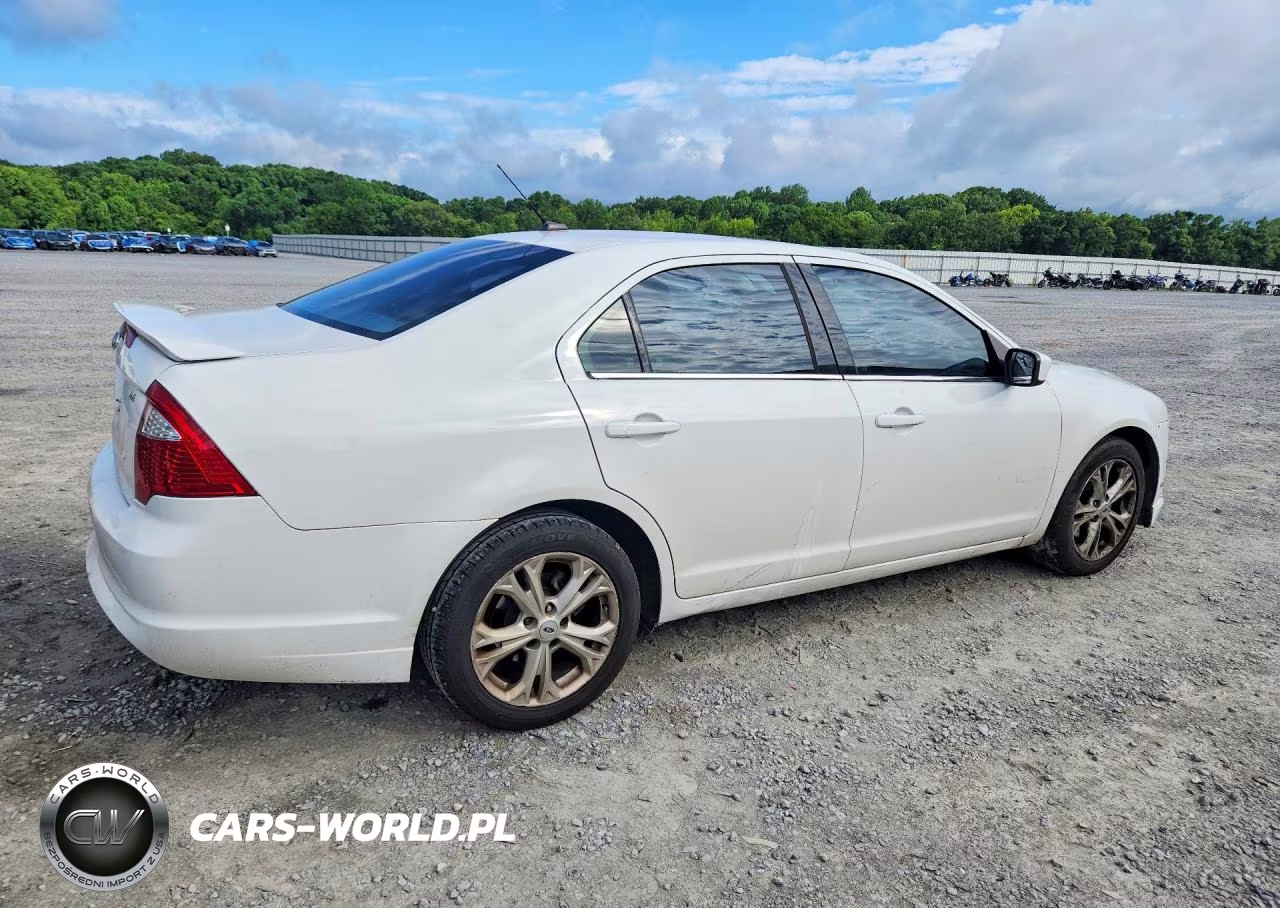 2012 Ford Fusion Se VIN:3FAHP0HA8CR105536 - 3