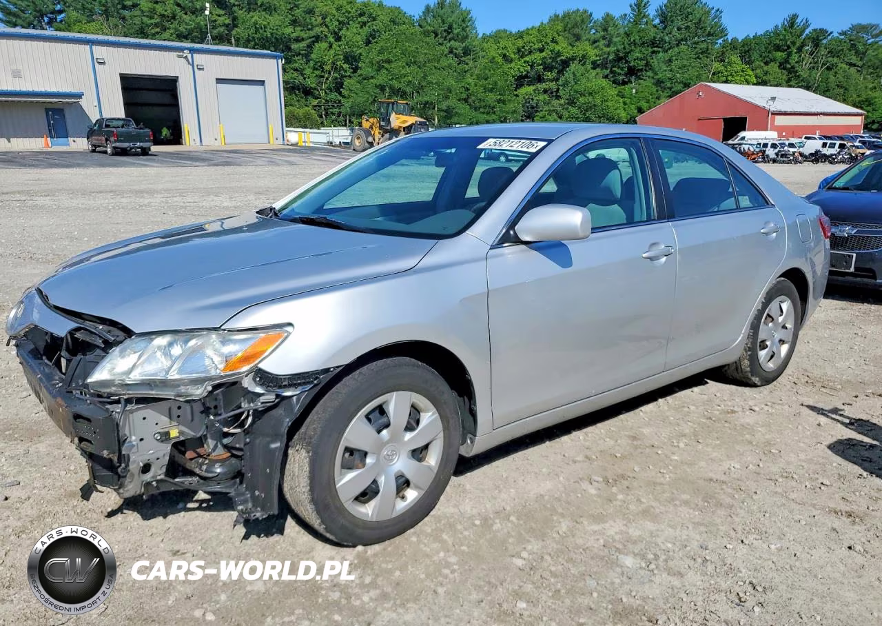 2009 Toyota Camry Le – zdjęcie 1 z 13