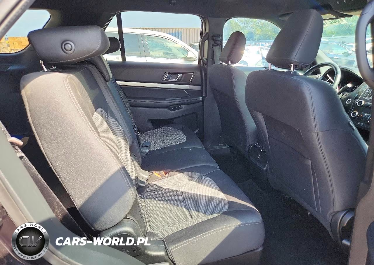 2019 Ford Explorer Xlt VIN:1FM5K8DH2KGA15457 - 11