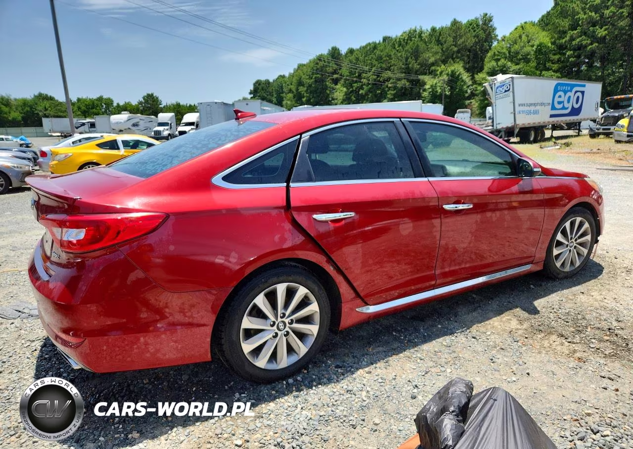 2015 Hyundai Sonata Sport VIN:5NPE34AF8FH204404 - 3