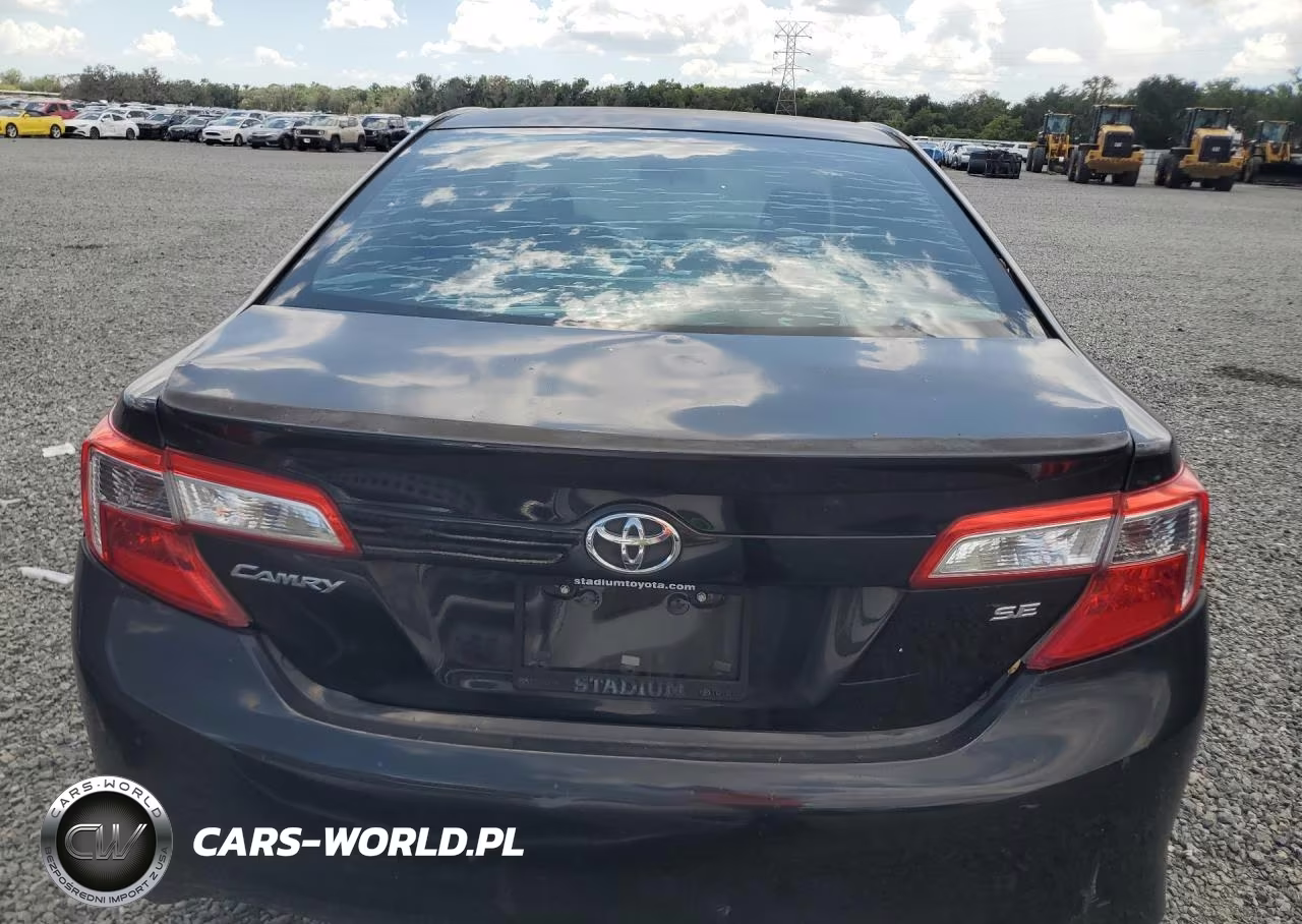 2014 Toyota Camry Se Sport VIN:4T1BF1FK2EU438875 - 6