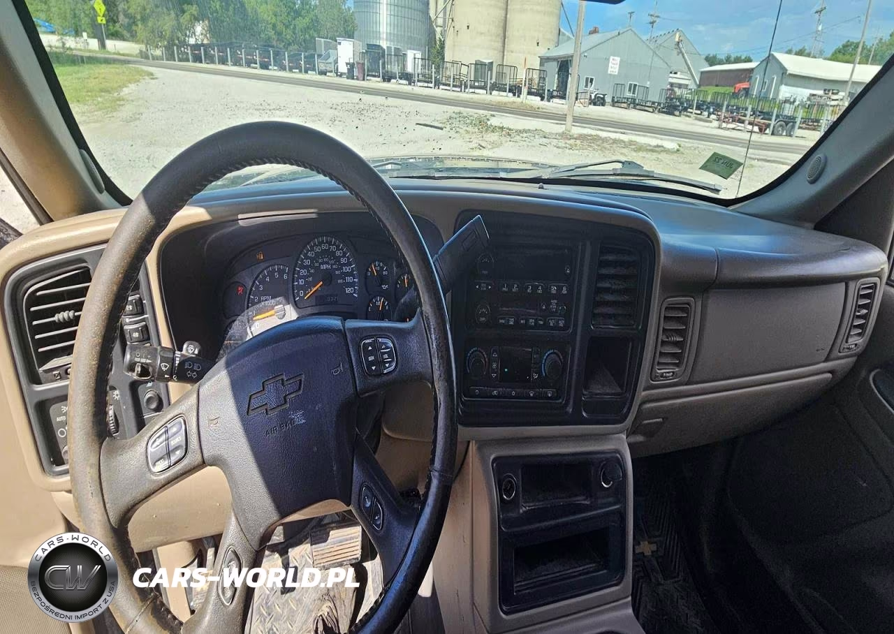 2004 Chevrolet Avalanche K2500 VIN:3GNGK22GX4G149832 - 9