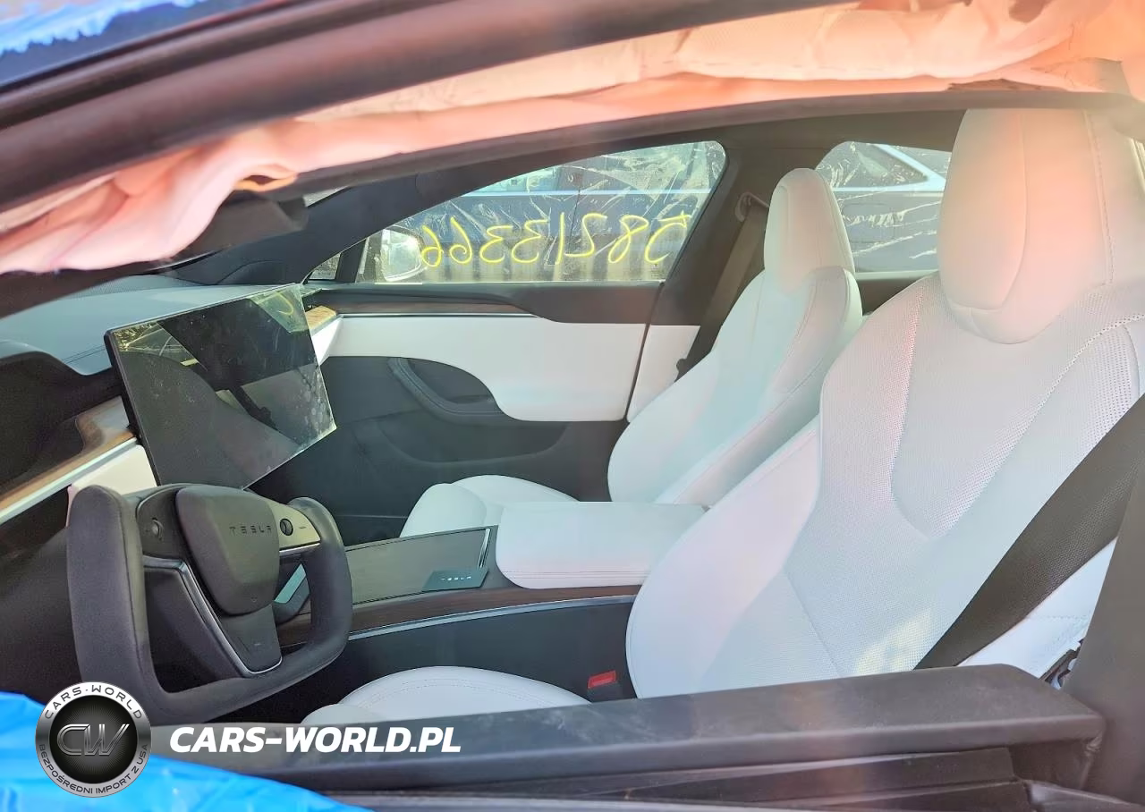 2024 Tesla Model S VIN:5YJSA1E52RF543624 - 7