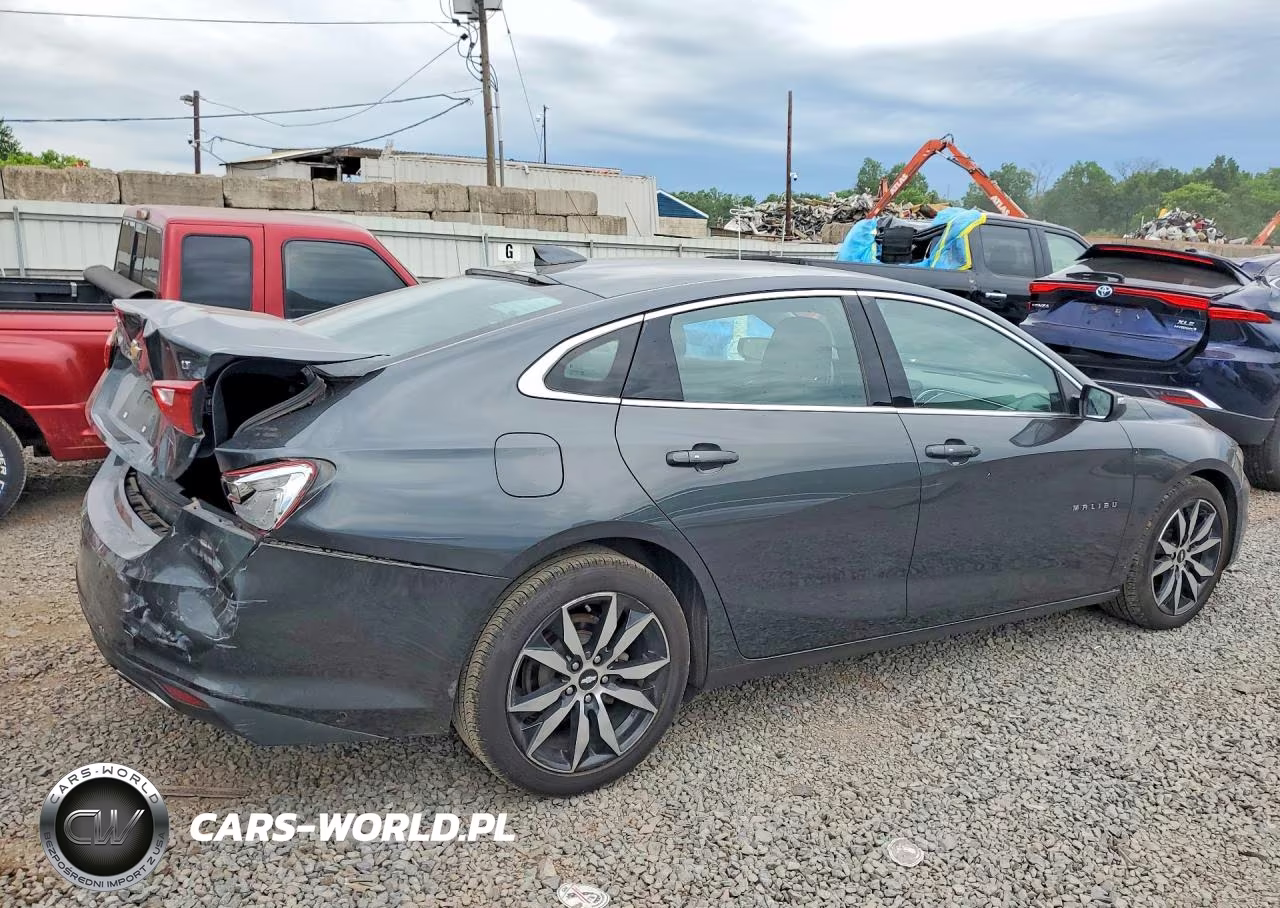 2016 Chevrolet Malibu Lt VIN:1G1ZF5SX7GF289889 - 3
