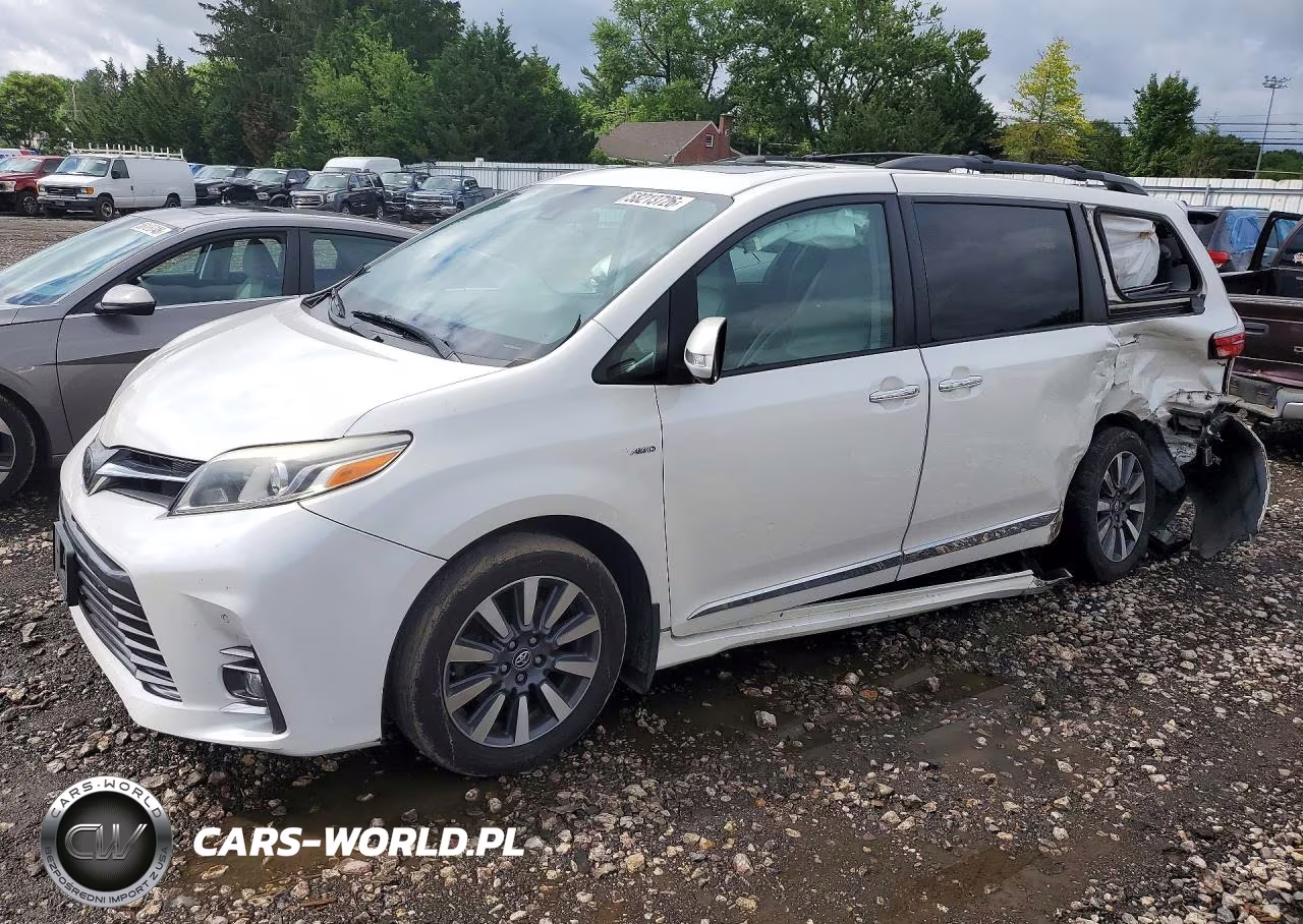 2018 Toyota Sienna Limited Premium 7-Passenger
