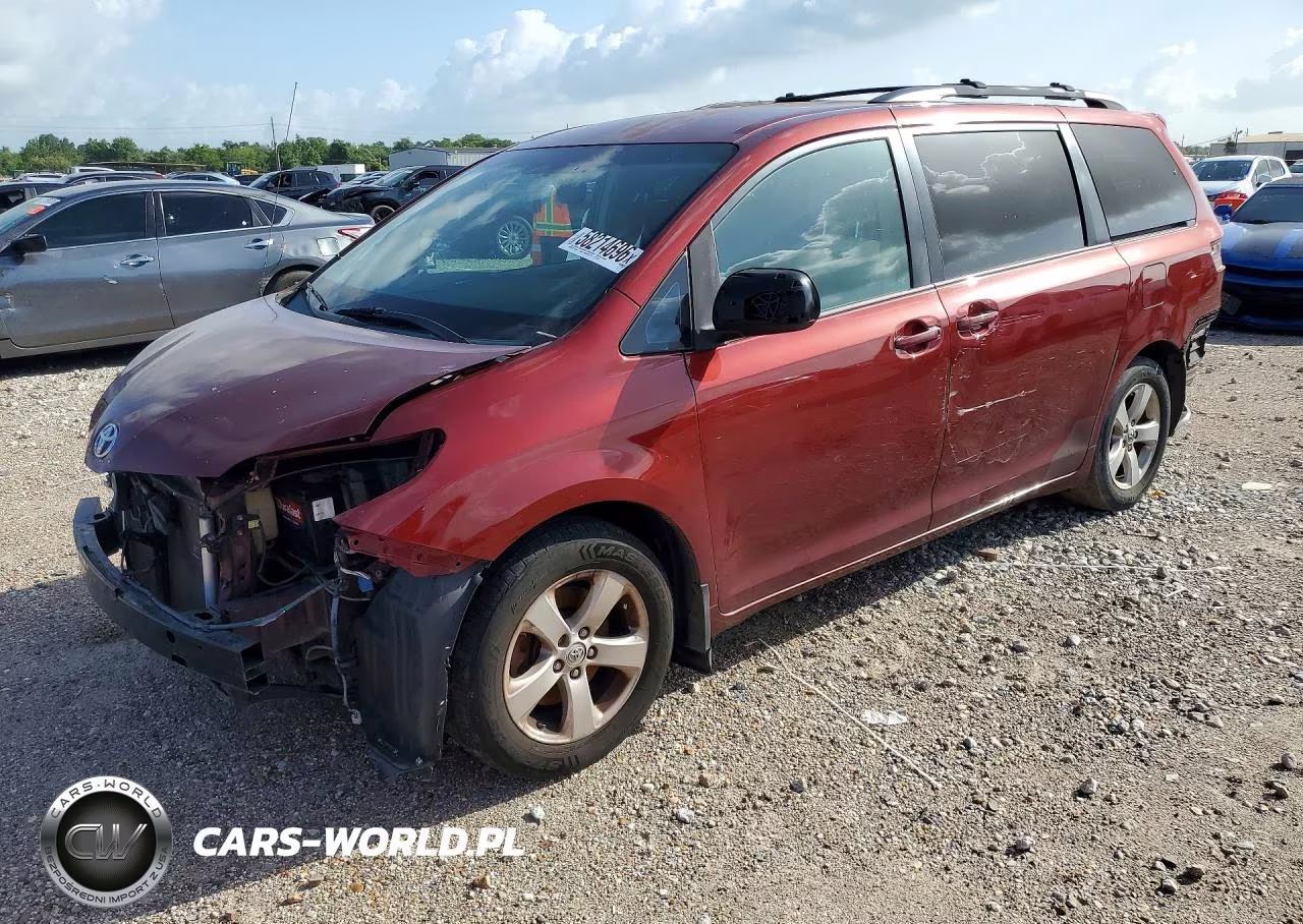 2013 Toyota Sienna Le