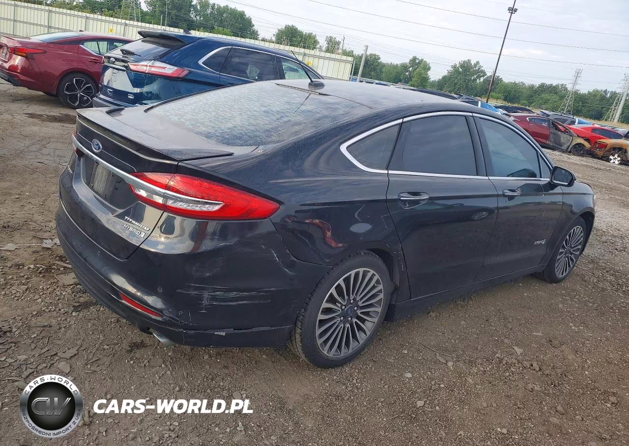2018 Ford Fusion Titanium VIN:3FA6P0RU4JR215450 - 3