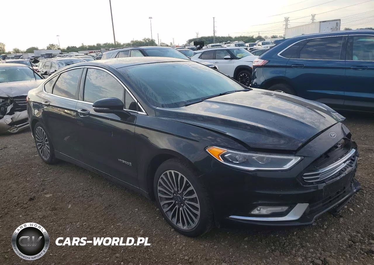2018 Ford Fusion Titanium VIN:3FA6P0RU4JR215450 - 4