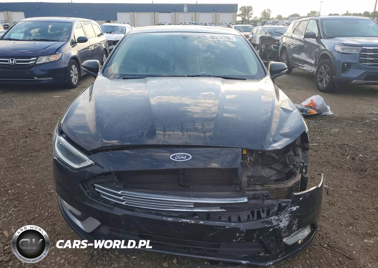 2018 Ford Fusion Titanium VIN:3FA6P0RU4JR215450 - 5