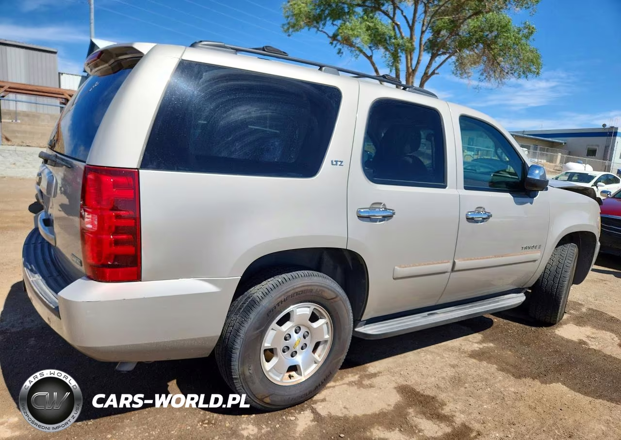 2007 Chevrolet Tahoe K1500 VIN:1GNFK13007R384090 - 3