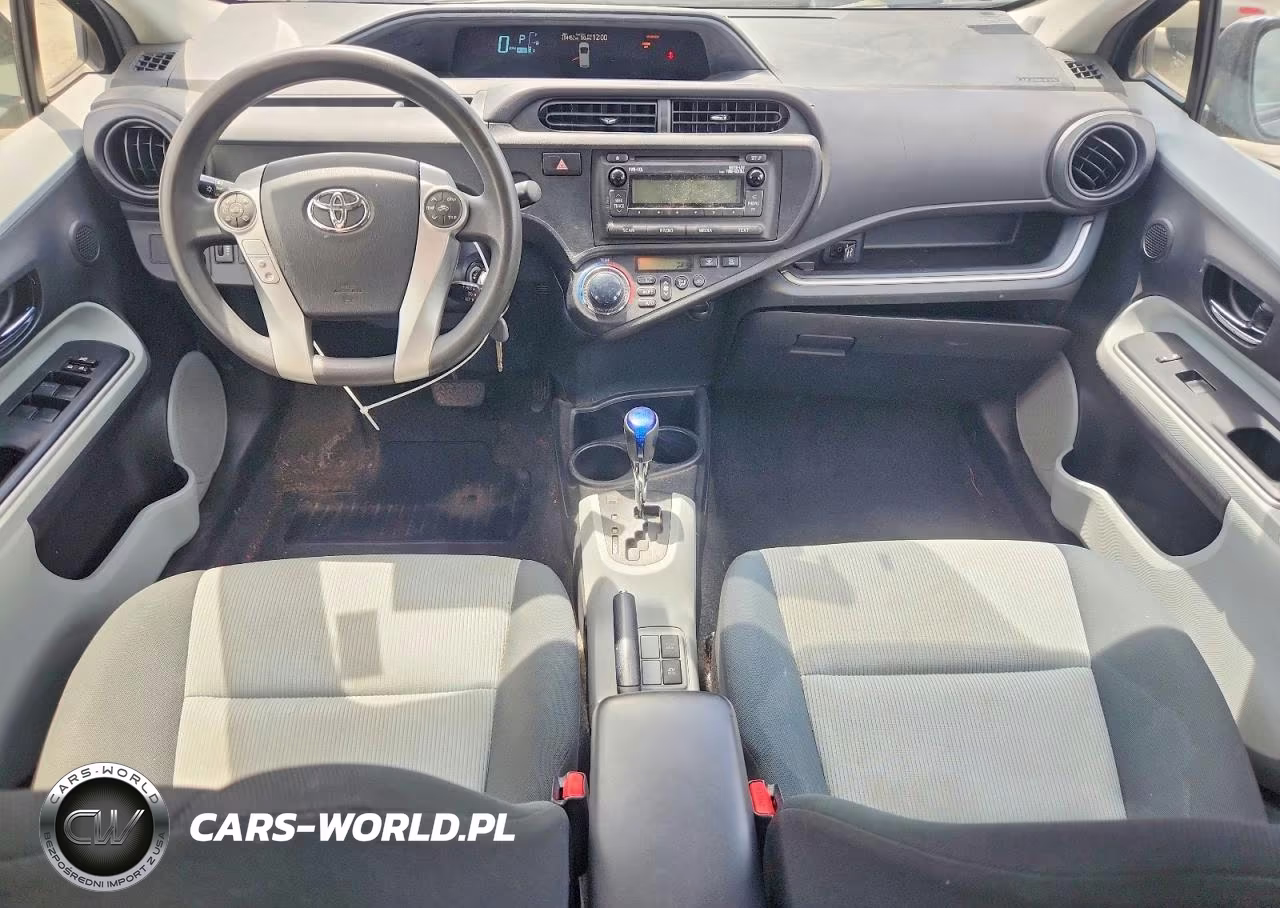 2014 Toyota Prius C Two VIN:JTDKDTB3XE1072623 - 8