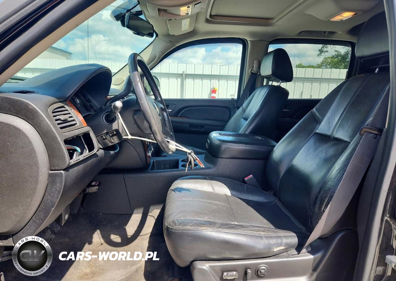 2007 Chevrolet Avalanche K1500 VIN:3GNFK12357G117488 - 7