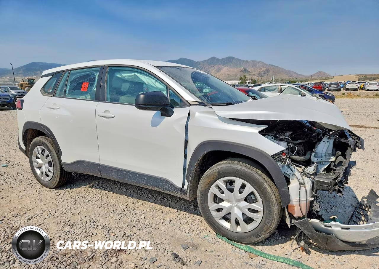 2024 Toyota Corolla Cross L VIN:7MUAAABG2RV099020 - 4