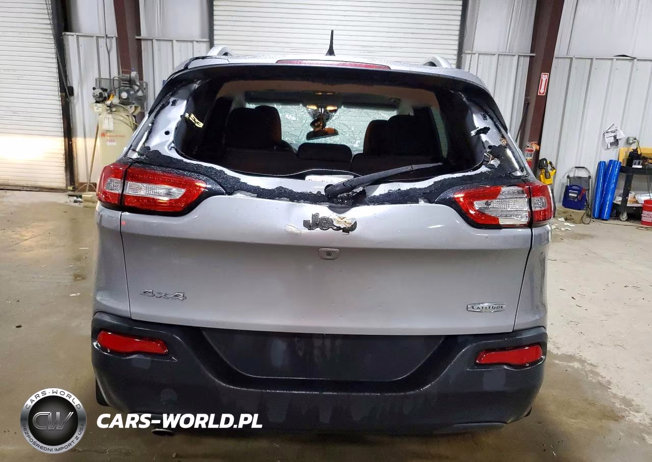 2014 Jeep Cherokee Latitude VIN:1C4PJMCB6EW300730 - 6