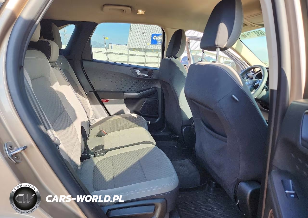 2020 Ford Escape Se VIN:1FMCU9G66LUA64942 - 10