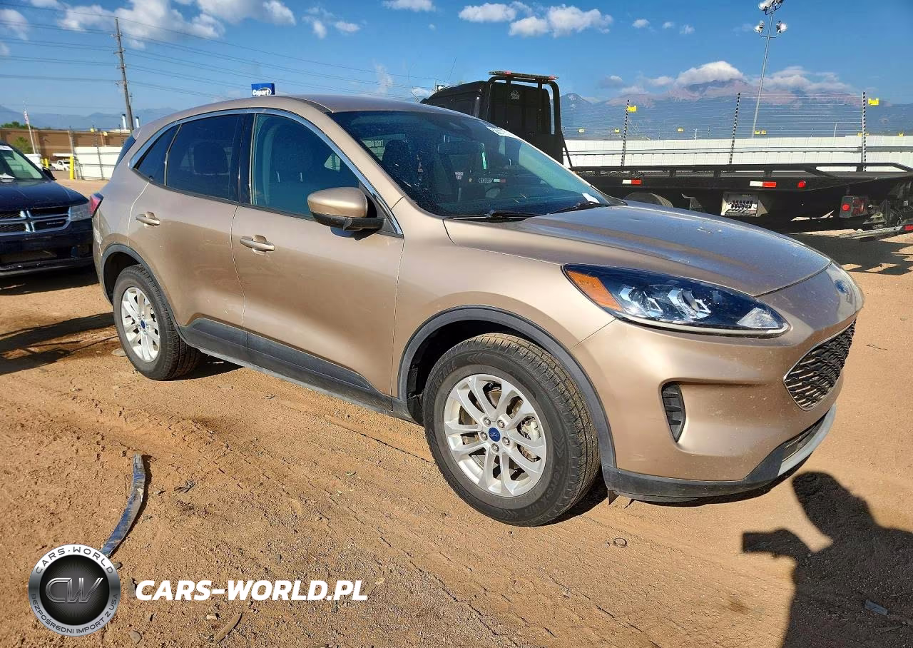 2020 Ford Escape Se VIN:1FMCU9G66LUA64942 - 4
