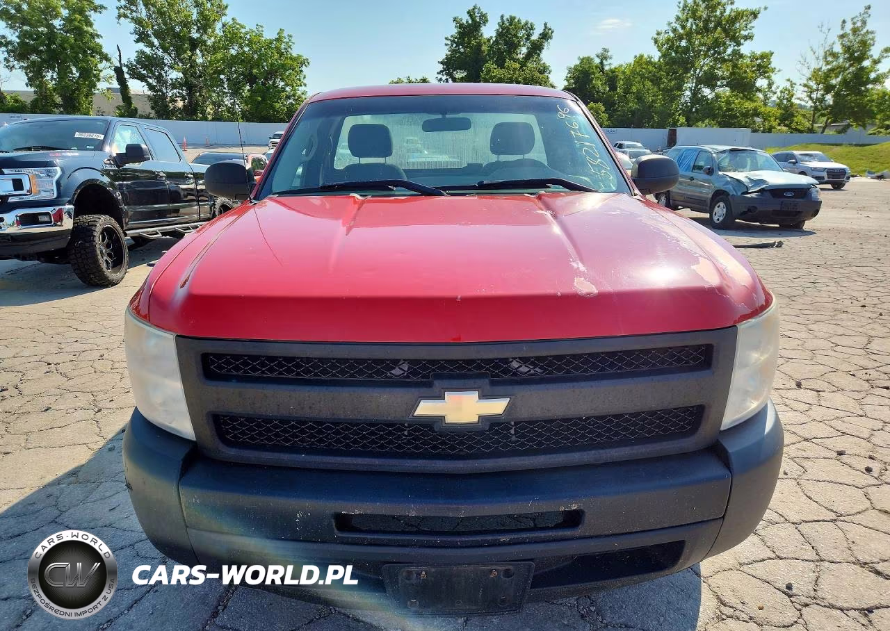 2010 Chevrolet Silverado C1500 VIN:1GCPCPEX0AZ249853 - 5
