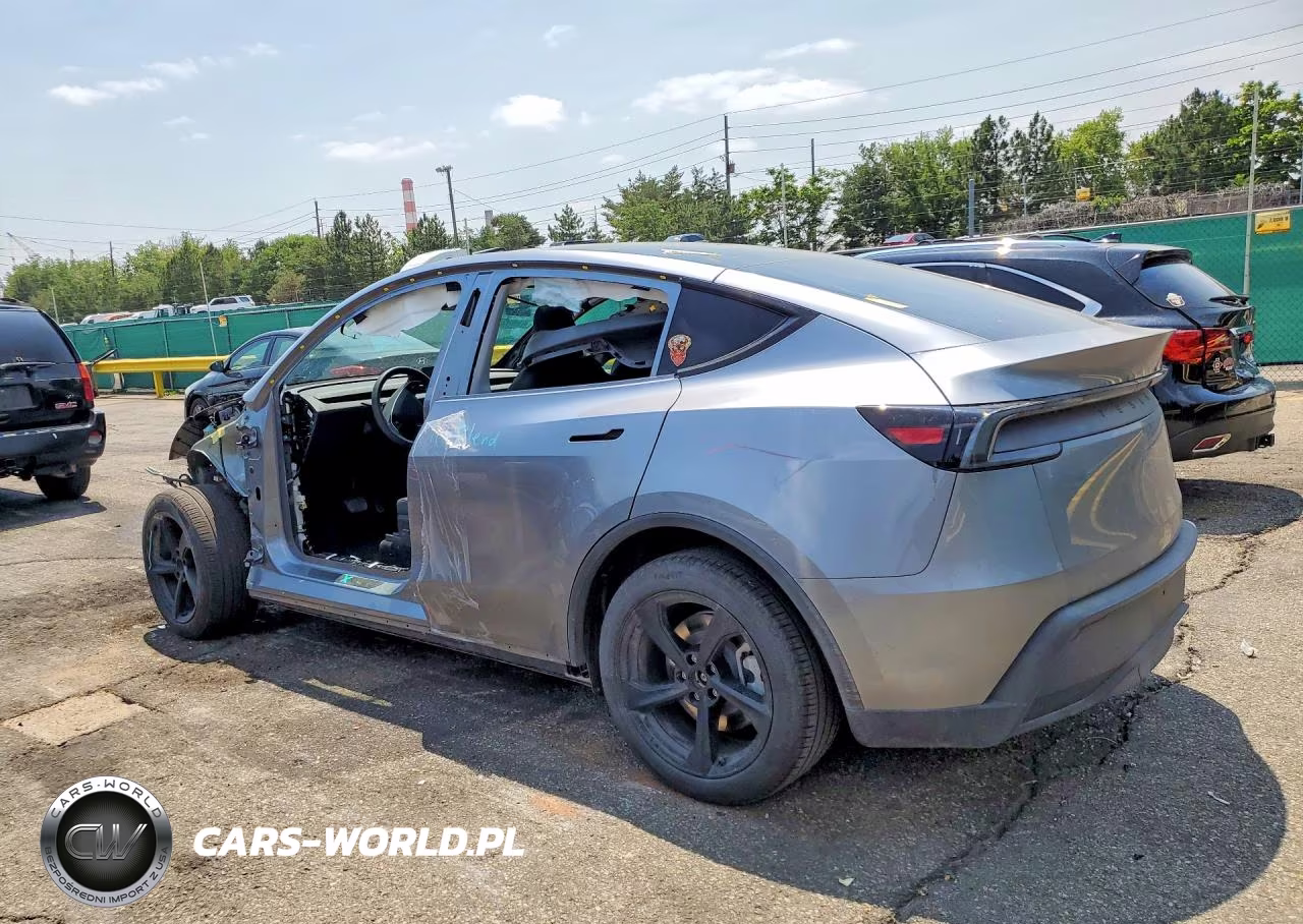 2026 Tesla Model Y VIN:7SAYGDEE4TA456809 - 2