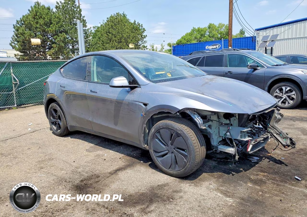 2026 Tesla Model Y VIN:7SAYGDEE4TA456809 - 4