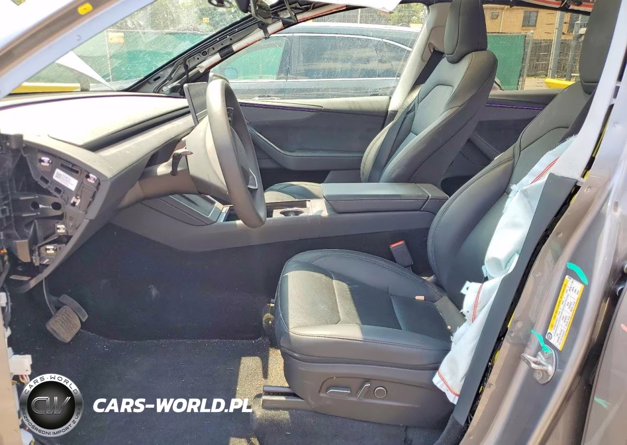 2026 Tesla Model Y VIN:7SAYGDEE4TA456809 - 7