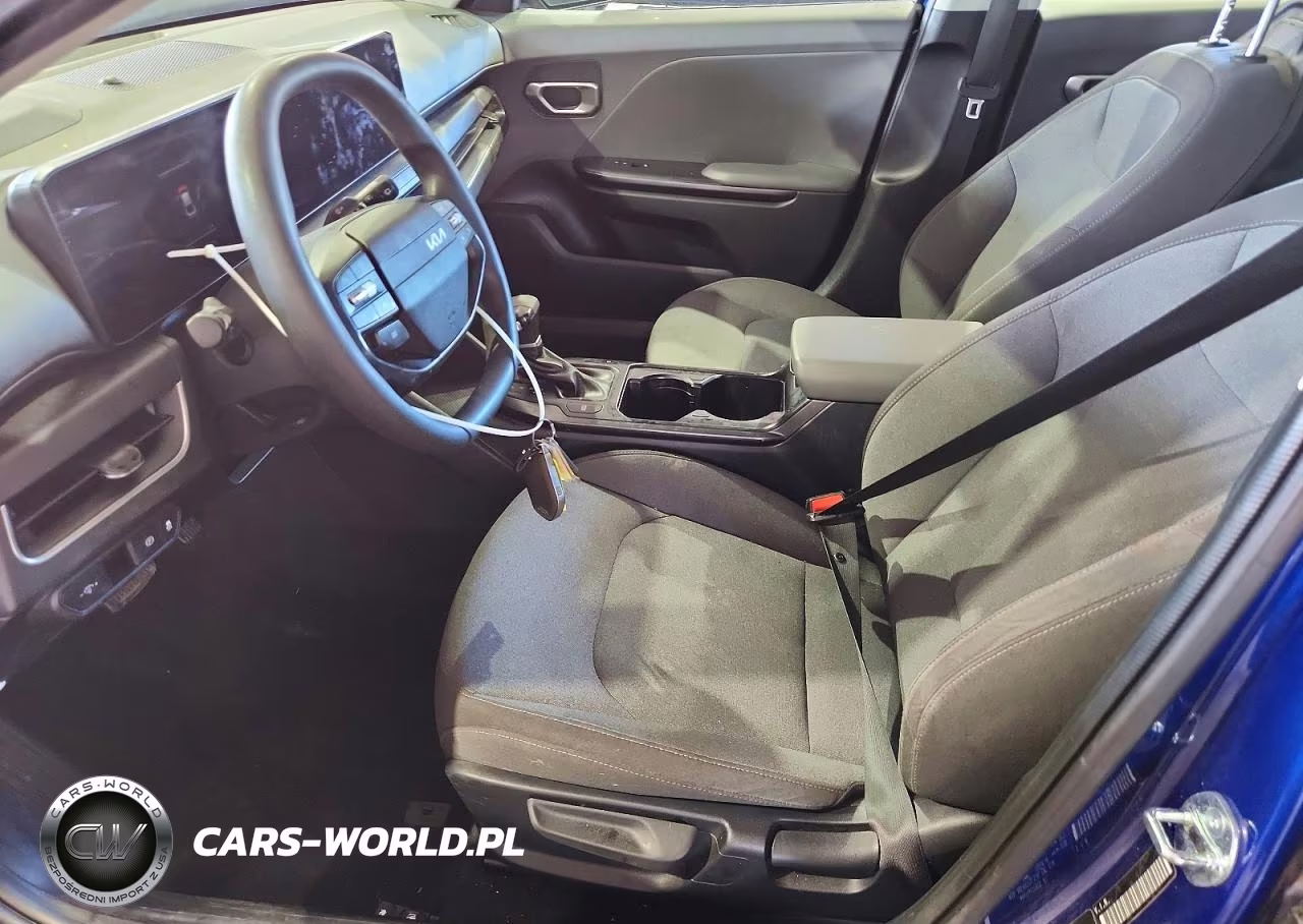 2025 Kia K4 Lxs VIN:3KPFT4DE2SE068390 - 7