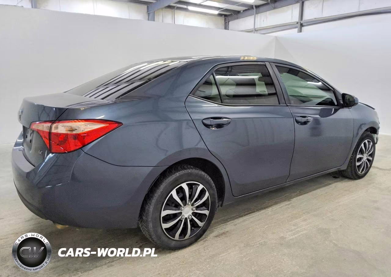 2019 Toyota Corolla Le VIN:5YFBURHE6KP925358 - 3