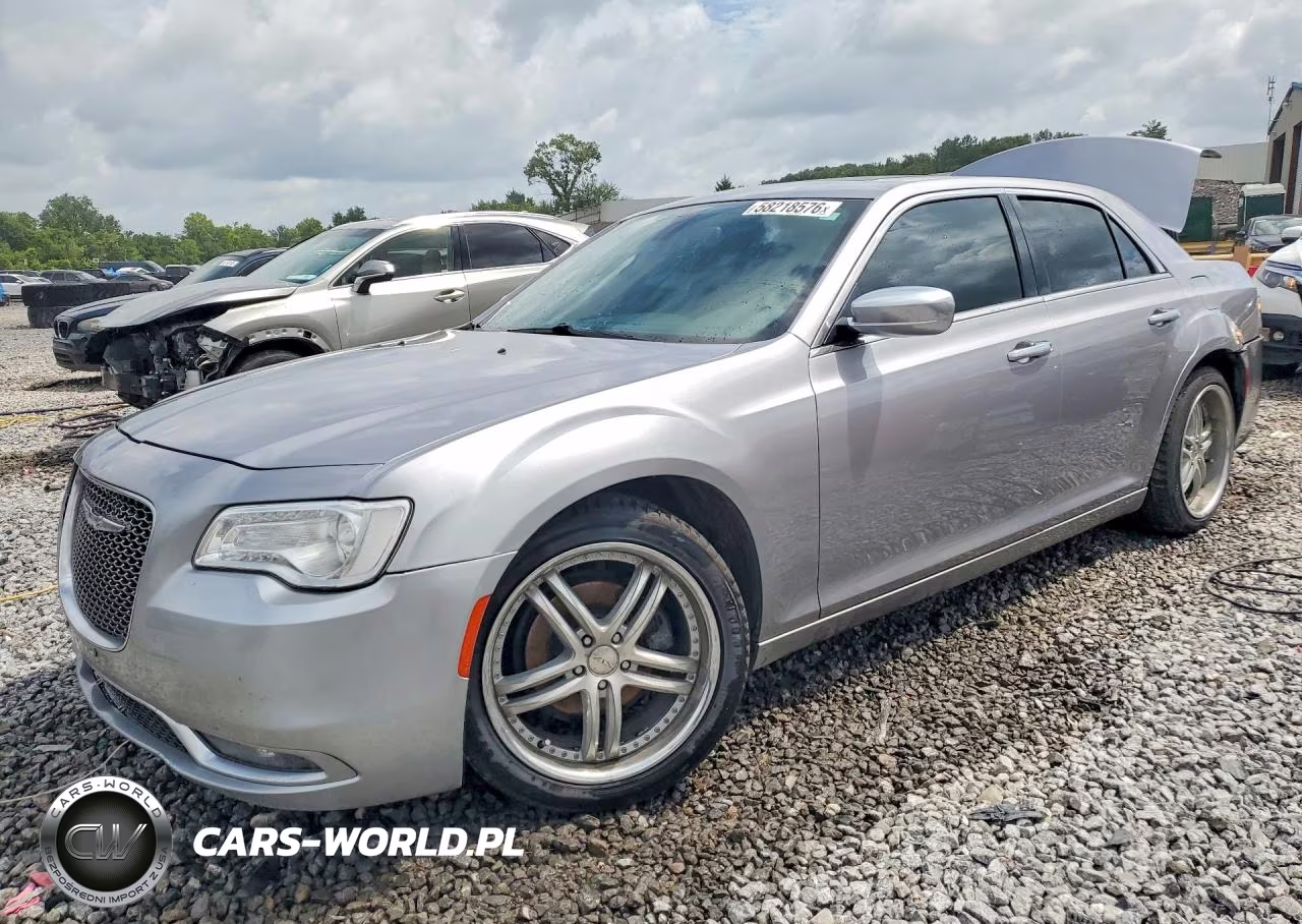 2017 Chrysler 300C Platinum
