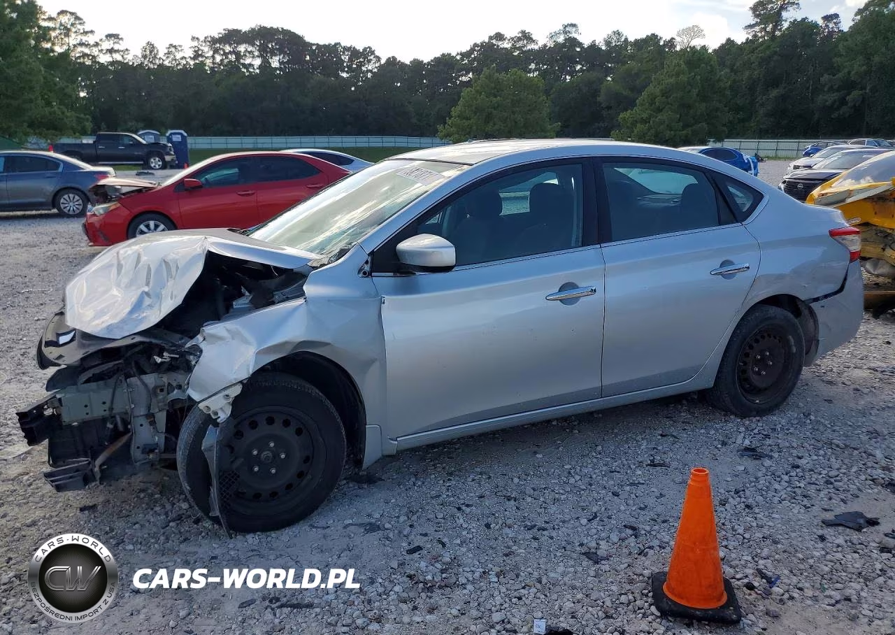 2015 Nissan Sentra S – zdjęcie 1 z 13