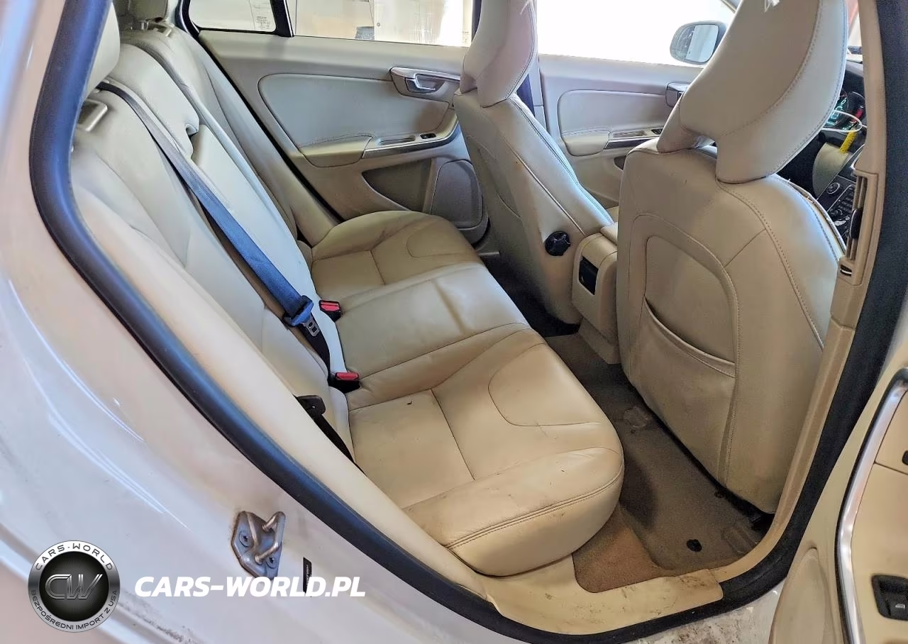 2015 Volvo V60 Premier+ VIN:YV1612SC2F1206041 - 10