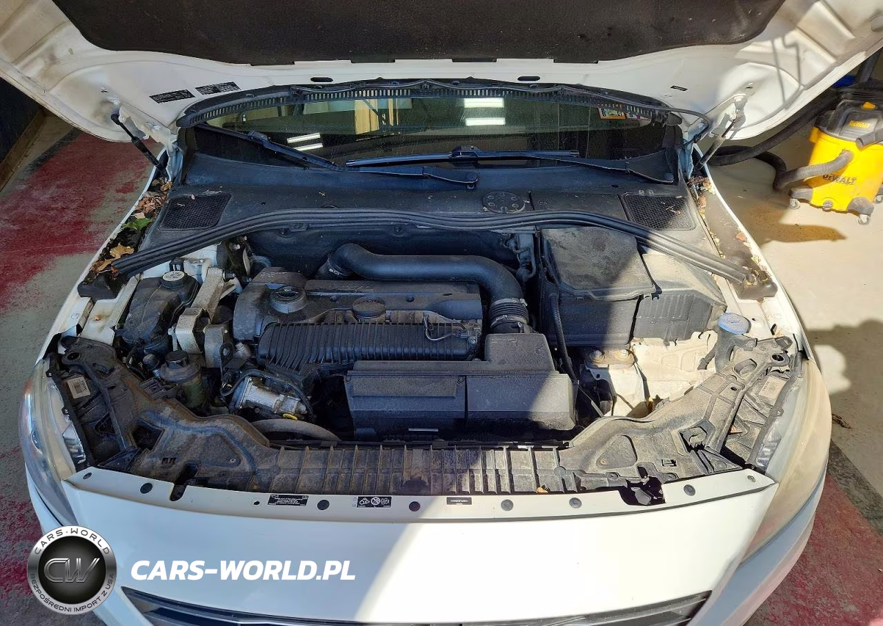 2015 Volvo V60 Premier+ VIN:YV1612SC2F1206041 - 11