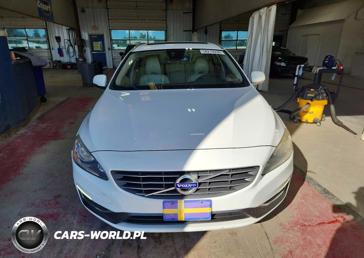 2015 Volvo V60 Premier+ VIN:YV1612SC2F1206041 - 5
