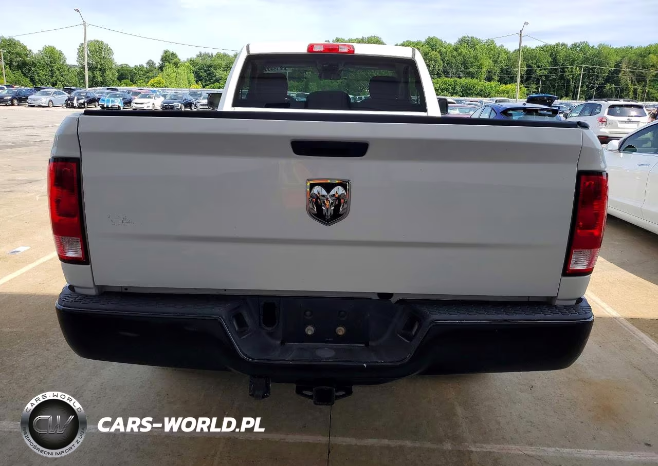 2021 Ram 1500 Classic Tradesman VIN:3C6JR6DT8MG562965 - 6