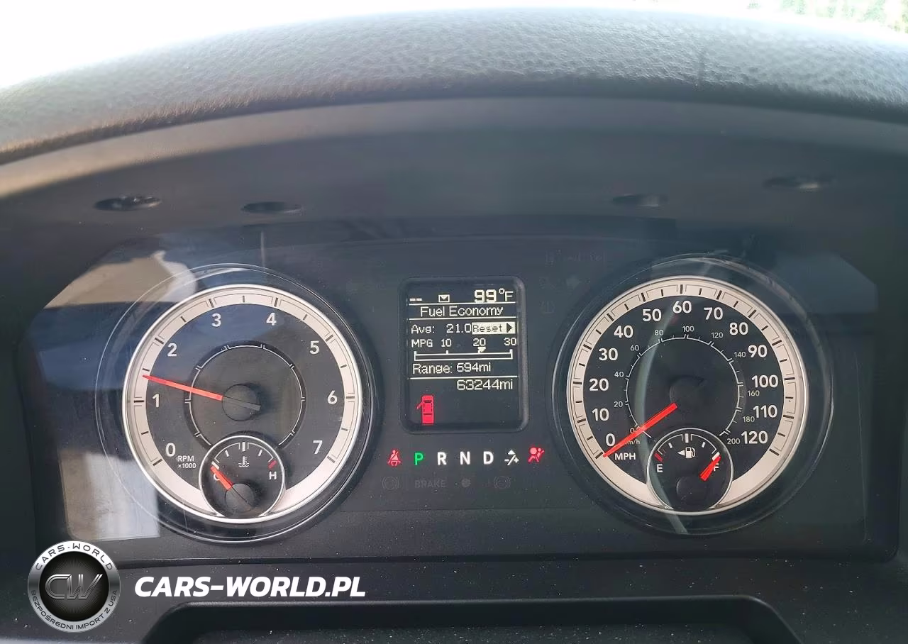 2021 Ram 1500 Classic Tradesman VIN:3C6JR6DT8MG562965 - 9