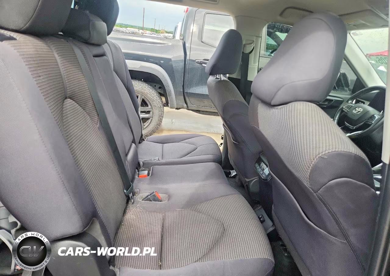 2020 Toyota Highlander Le VIN:5TDBZRBH3LS500516 - 11