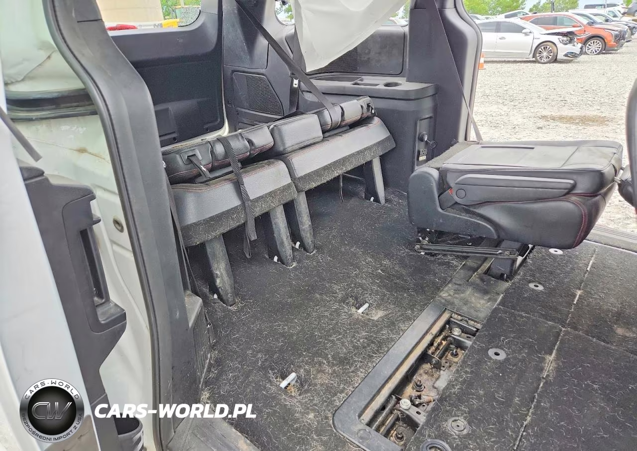 2020 Dodge Grand Caravan Gt VIN:2C4RDGEG4LR202408 - 11