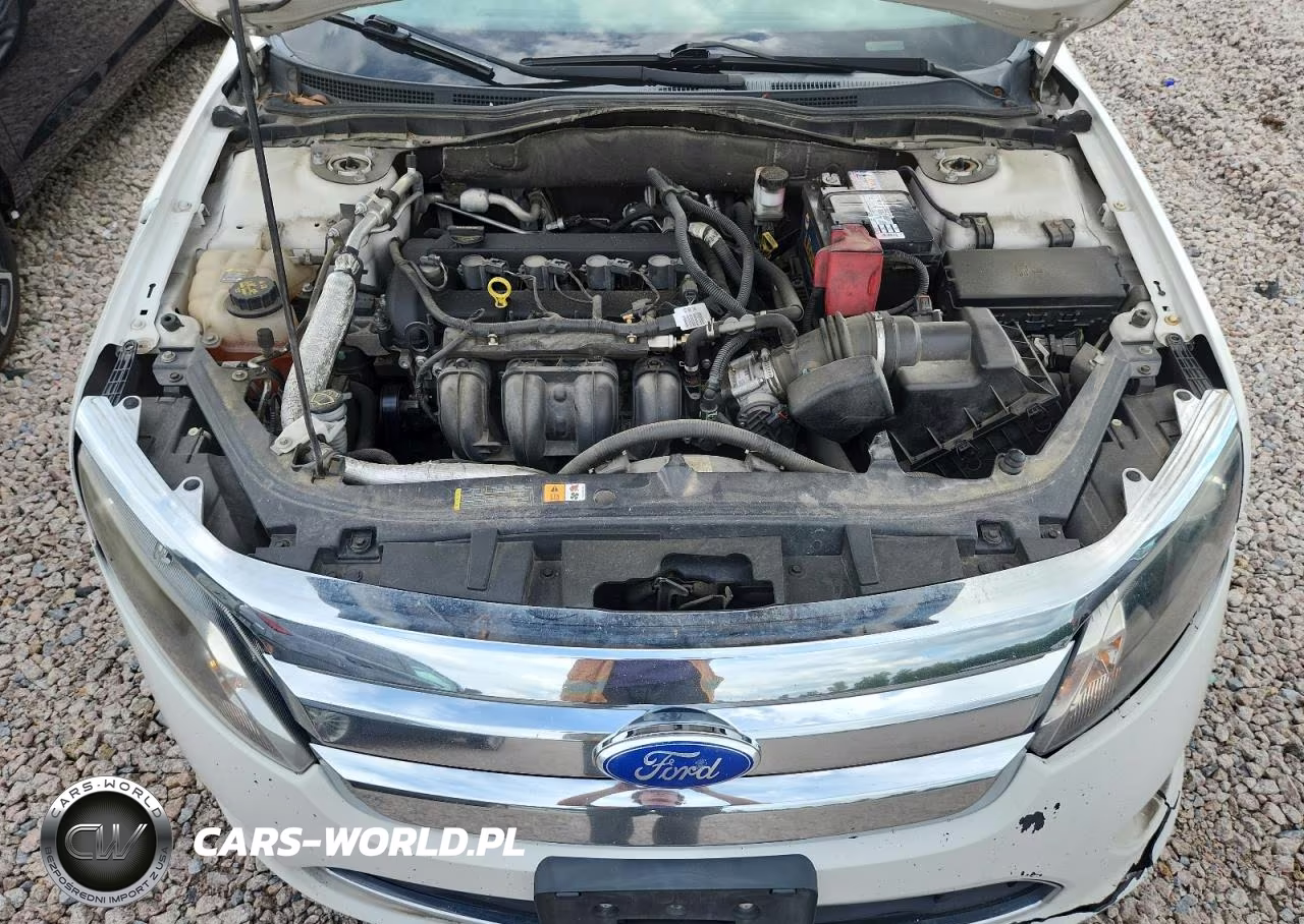 2012 Ford Fusion S VIN:3FAHP0GA8CR271055 - 11