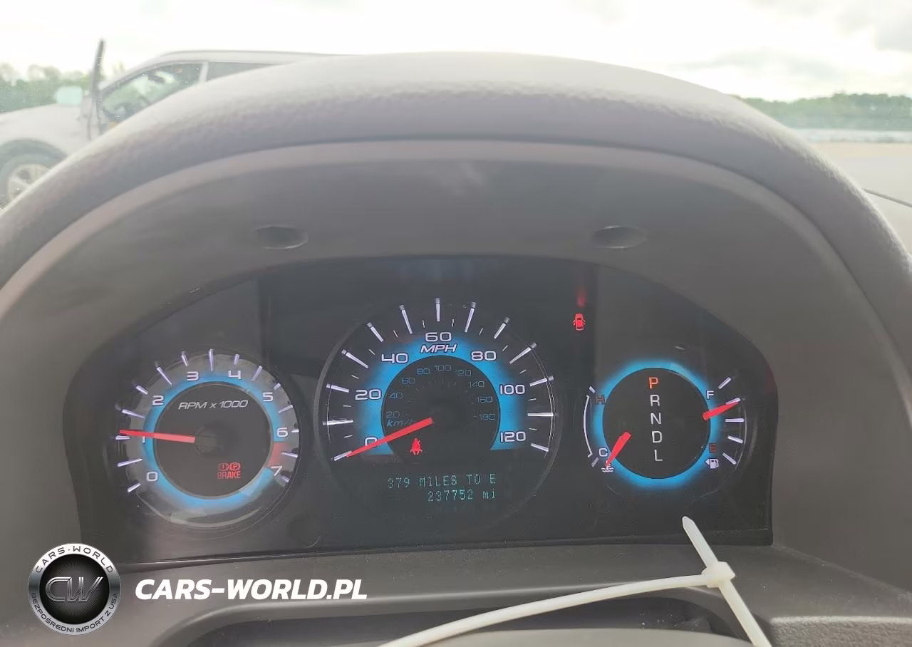 2012 Ford Fusion S VIN:3FAHP0GA8CR271055 - 9