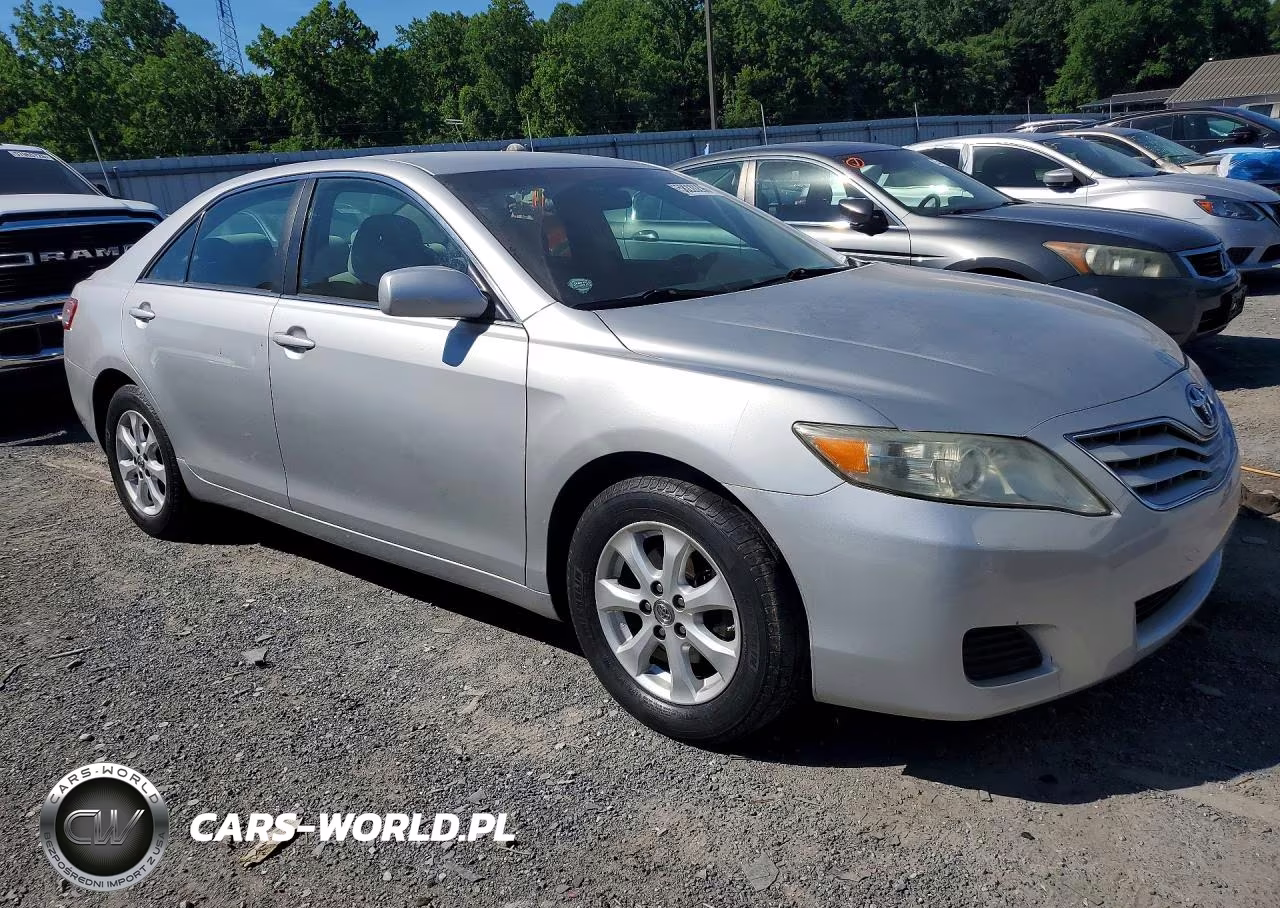 2011 Toyota Camry Le VIN:4T1BF3EK9BU708161 - 4