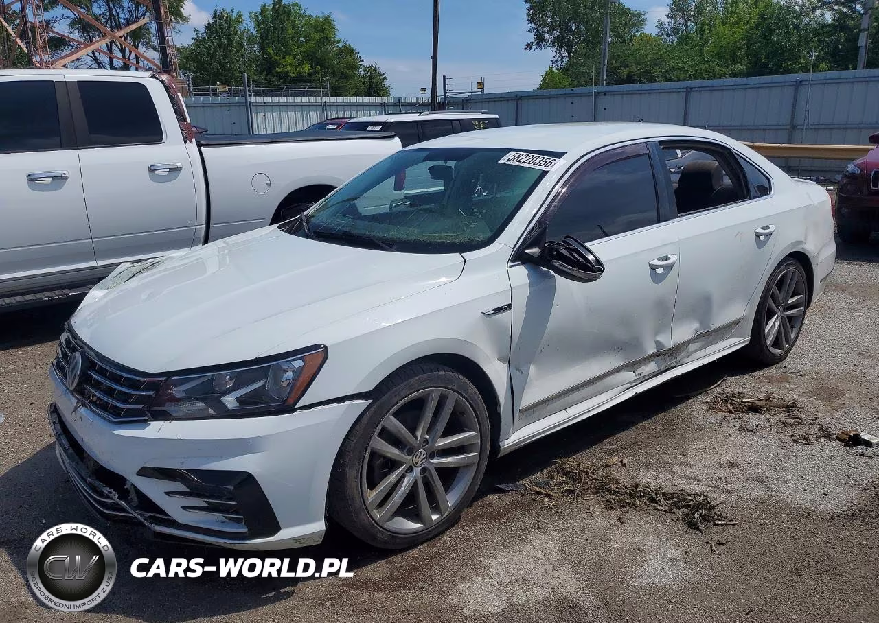 2017 Volkswagen Passat R-Line – zdjęcie 1 z 12