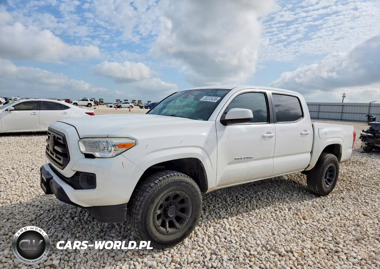 2018 Toyota Tacoma Sr V6 VIN:3TMCZ5AN9JM149838 - 1