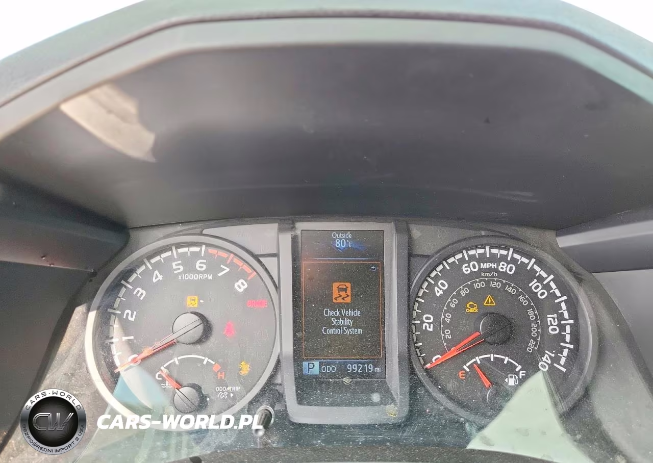 2018 Toyota Tacoma Sr V6 VIN:3TMCZ5AN9JM149838 - 9