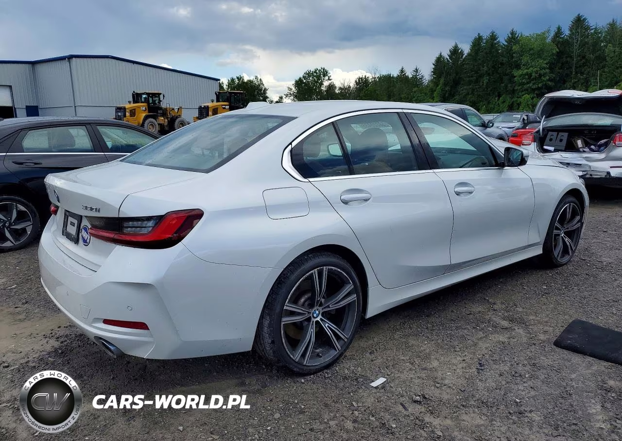 2024 BMW 330Xi VIN:3MW89FF06R8E07081 - 3