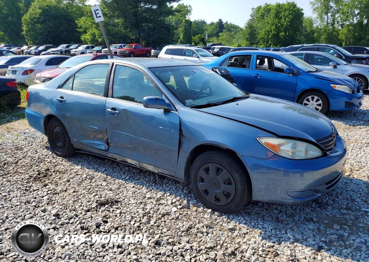2004 Toyota Camry Le VIN:4T1BE32K14U904556 - 4