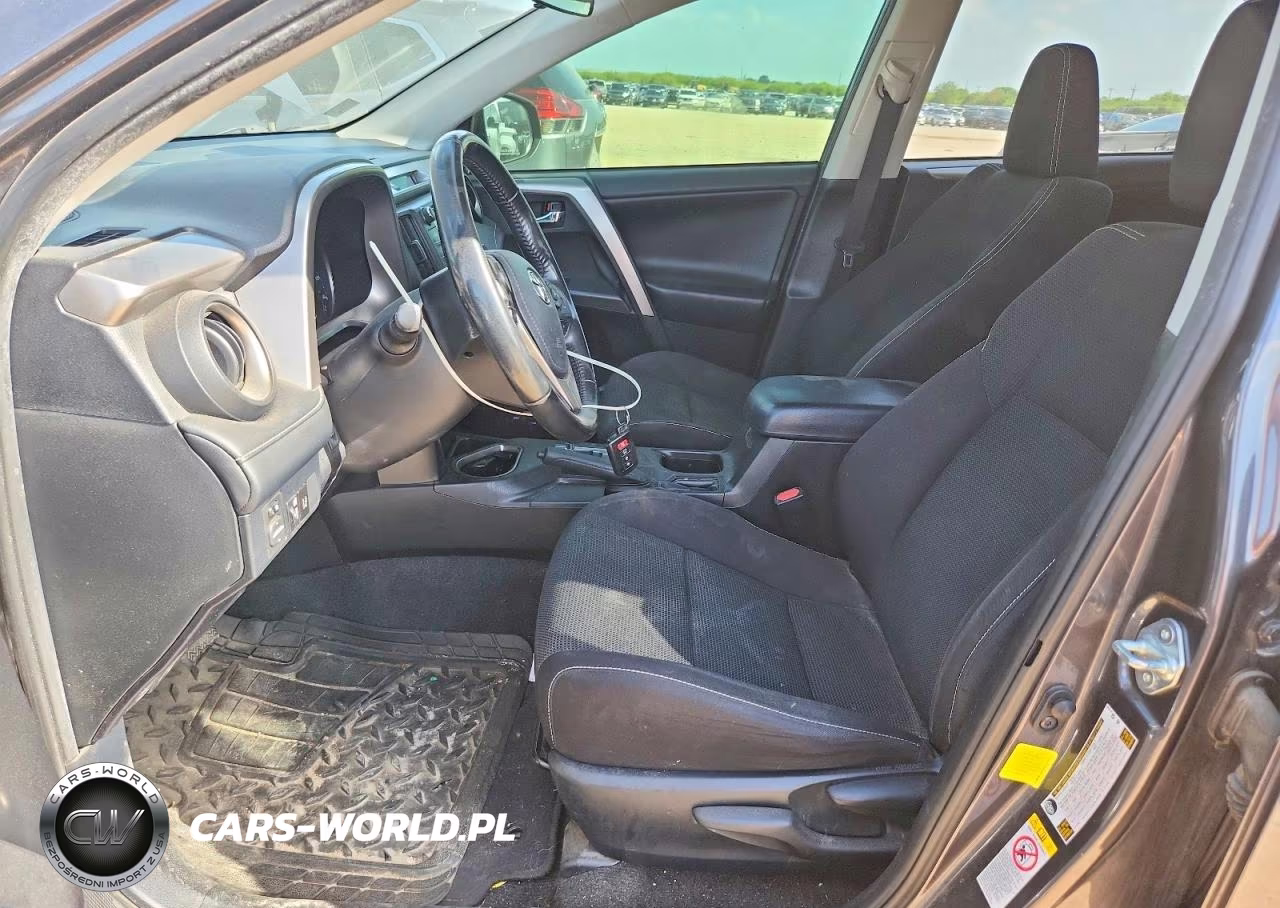 2018 Toyota Rav4 Xle VIN:JTMWFREV0JJ162112 - 7