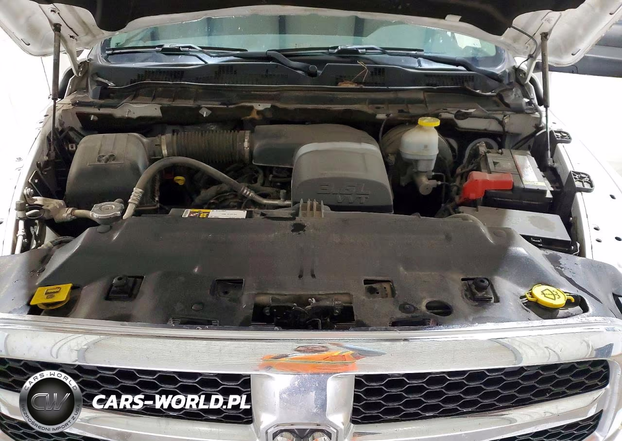 2021 Ram 1500 Classic Tradesman VIN:1C6RR6FG0MS503940 - 11