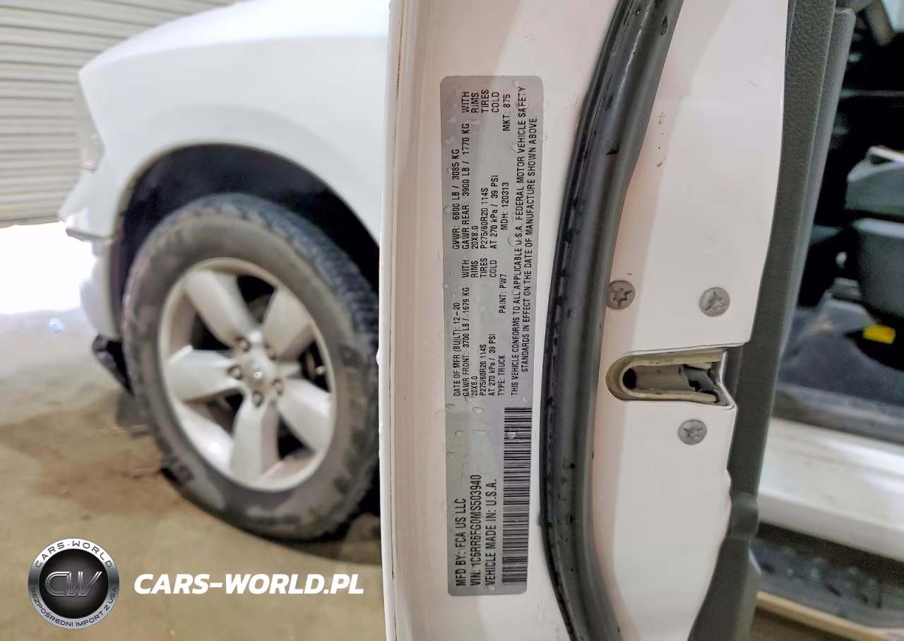 2021 Ram 1500 Classic Tradesman VIN:1C6RR6FG0MS503940 - 12
