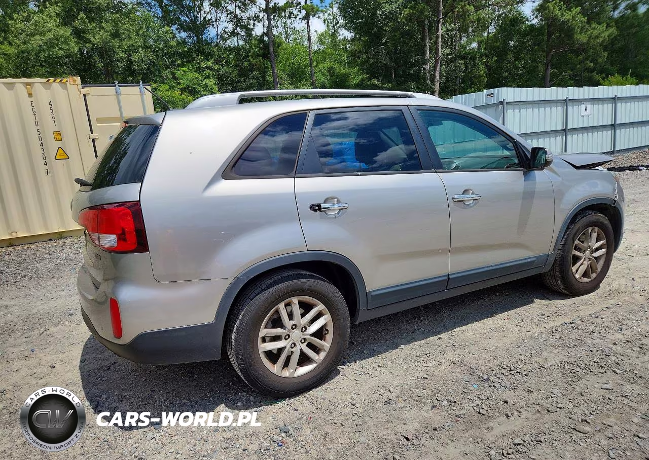2014 Kia Sorento Lx VIN:5XYKT3A65EG455061 - 3