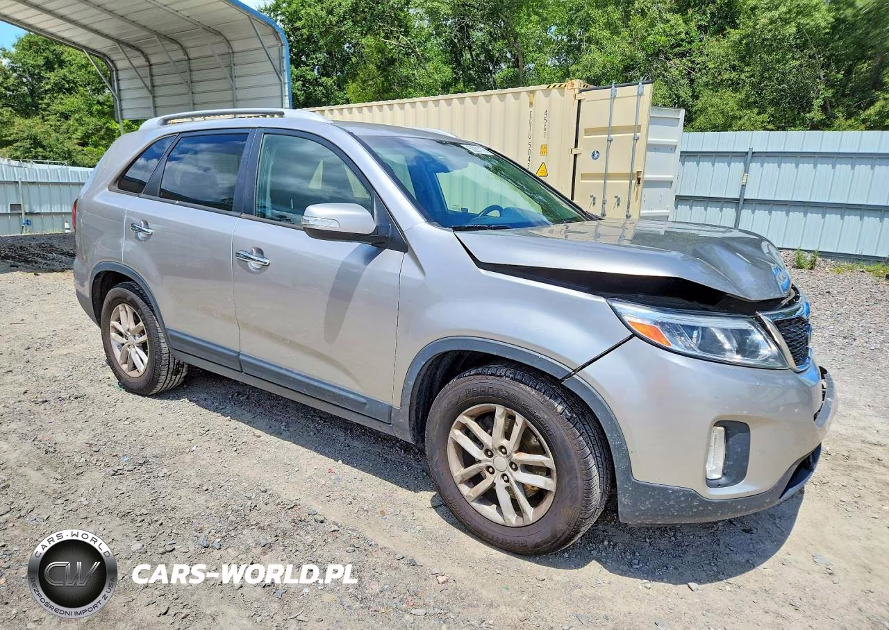 2014 Kia Sorento Lx VIN:5XYKT3A65EG455061 - 4