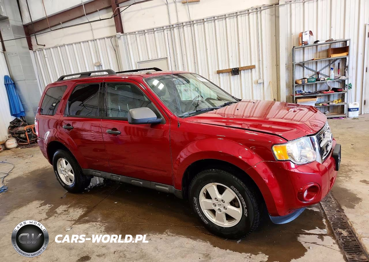 2010 Ford Escape Xlt VIN:1FMCU9DG7AKB09683 - 4